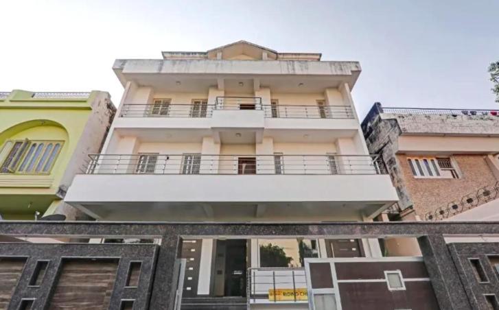 Kk Guest House Lucknow Bagian luar foto